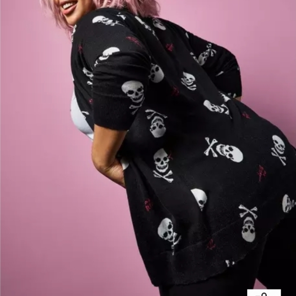 TORRID BETSEY JOHNSON Skull Print Black Sweater